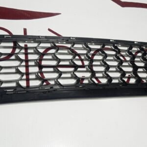 GRILLE CENTRALE PARCHOC DACIA DUSTER 2014+