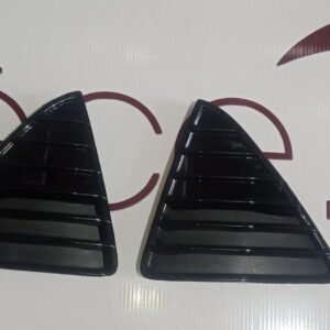 TRIANGLE PARCHOC FORD FOCUS 2012 GLOSS DROIT